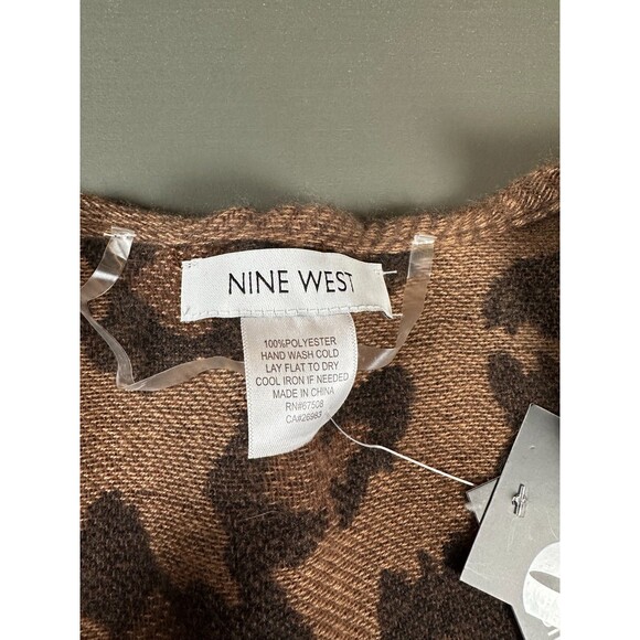 Nine West Reversible Wrap Scarf Plaid Leopard Brown Black Fringe NWT $50 MSRP - Picture 5 of 9